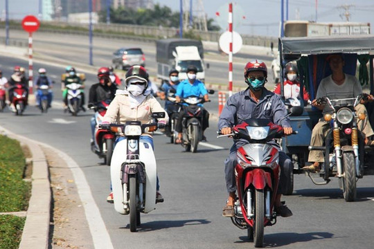 TP.HCM bước vào đỉnh điểm mùa khô, nắng nóng gay gắt
