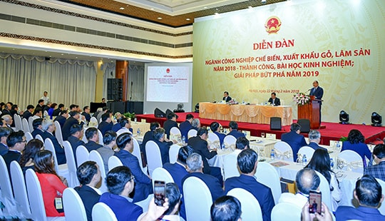 Đưa Việt Nam trở thành công xưởng của nhiều DN sản xuất,  xuất khẩu đồ gỗ