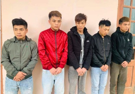 Mâu thuẫn khi đi hát karaoke, gọi đàn em đến nhà bắn người