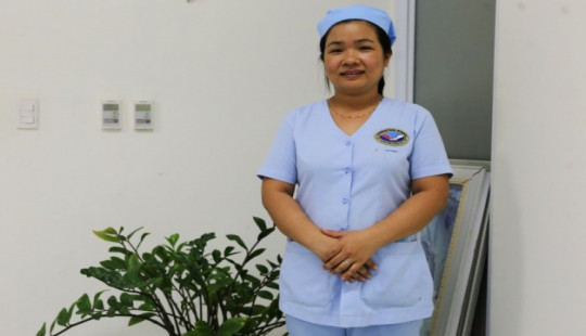 Nữ hộ lý nhặt được 30 triệu đồng trả lại cho bệnh nhân đánh rơi