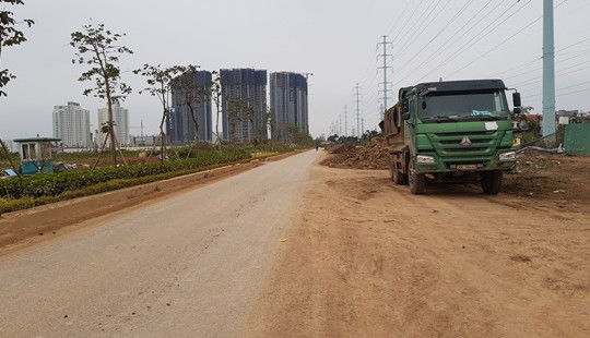 Tuyến đường trọng điểm ở quận Tây Hồ vẫn còn nhiều bất cập