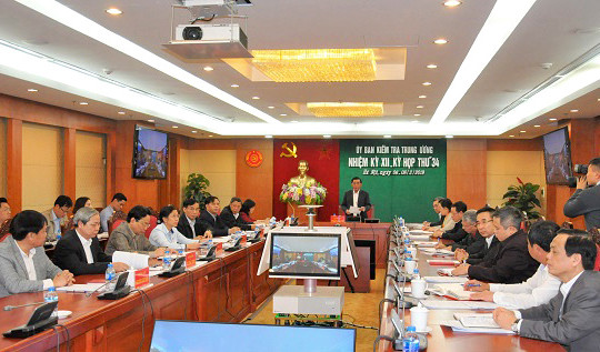 Kỷ luật cách hết chức trong Đảng với hai Đại tá liên quan việc bổ nhiệm “Út trọc“