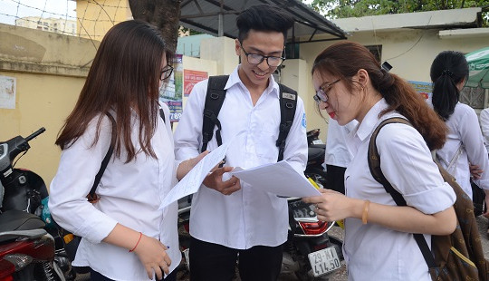 Sách giáo khoa Lịch sử lớp 9 là kim chỉ nam để học sinh ôn luyện