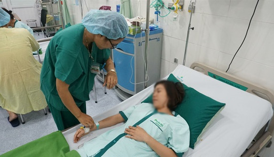 Phẫu thuật thành công cho bệnh nhân có khối u trung thất kích thước lớn