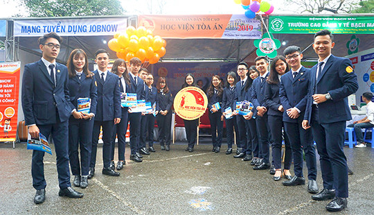 Học viện Tòa án tham dự Ngày hội tư vấn tuyển sinh hướng nghiệp năm 2019