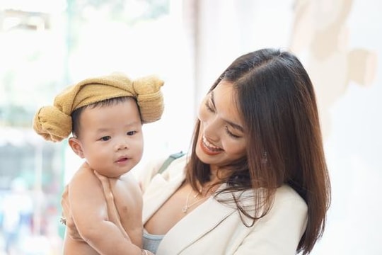 Lan Khuê tích cực hoạt động kinh doanh sau khi kết hôn