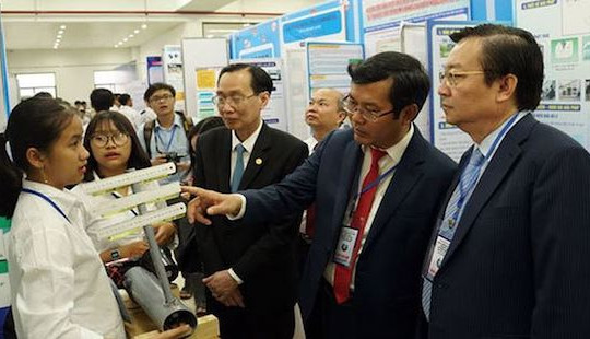 Phụ huynh “phản pháo” kết quả thẩm định cuộc thi Khoa học kỹ thuật: Bộ GD&ĐT nói gì?