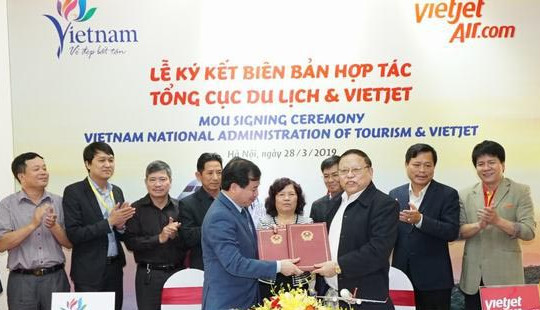 Ký kết Biên bản hợp tác xúc tiến, quảng bá du lịch giữa Tổng cục Du lịch và Vietjet Air