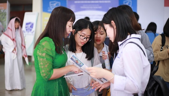 Hãy đến với Ngày hội tư vấn tuyển sinh - hướng nghiệp của Trường ĐH Luật Hà Nội