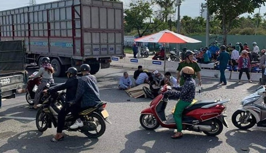 Bị xe tải cán qua người, bé trai 10 tuổi tử vong tại chỗ