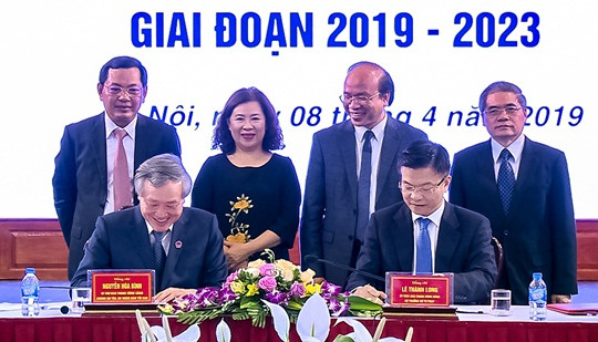 TANDTC và Bộ Tư pháp ký kết Chương trình phối hợp phổ biến, giáo dục pháp luật và hòa giải ở cơ sở
