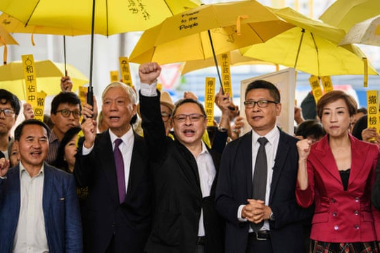 Hông Kông: Xét xử các thủ lĩnh cuộc biểu tình “Dù vàng” năm 2014