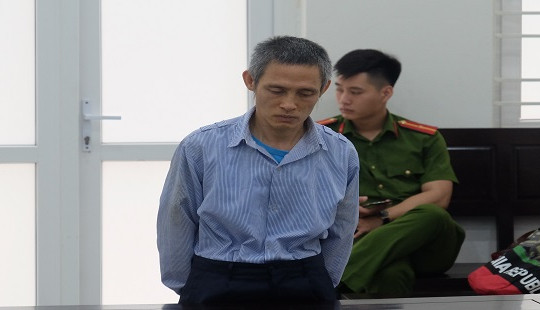 Đâm xối xả vào vợ cũ, người đàn ông lĩnh án 17 năm tù