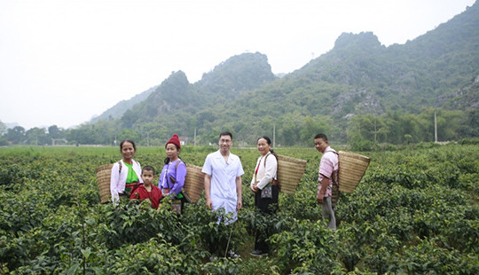 Lương y Hoàng Văn Tuấn- Người mang Đông y Việt vươn tầm thế giới