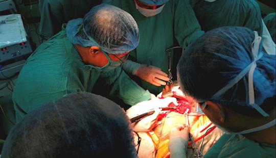 Lần đầu tiên phẫu thuật cắt gan bằng kỹ thuật bảo tồn phần gan cắt bỏ