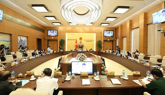 Thủ tướng phân công 4 Bộ trưởng chuẩn bị Phiên họp thứ 34 của UBTVQH