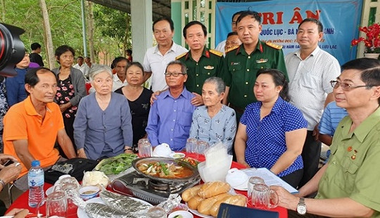 Nước mắt hạnh ngộ trong buổi lễ tri ân đặc biệt