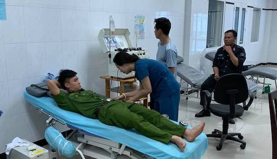 30 chiến sĩ cảnh sát hiến máu hiếm cứu bệnh nhân nguy kịch