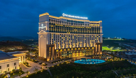 Cận cảnh phòng Tổng thống rộng 1.000 m2 tại khu quần thể có tầm nhìn đẹp nhất Hạ Long