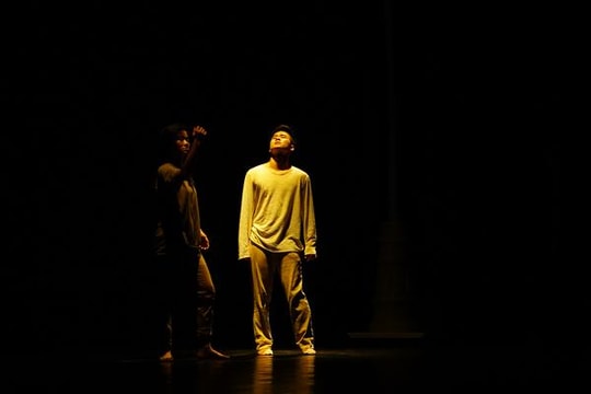 Vở diễn “Đăng” – Miền ký ức dọc theo những ánh đèn