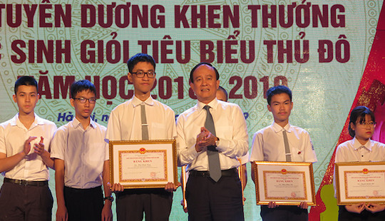 Hà Nội tuyên dương hơn 1000 học sinh giỏi tiêu biểu