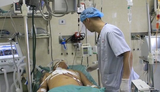 Truyền 4,4 lít máu cứu sống bệnh nhân vỡ tim nguy kịch sau tai nạn giao thông