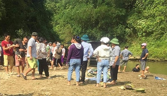 Tìm thấy thi thể 4 nữ sinh đuối nước ở Lào Cai