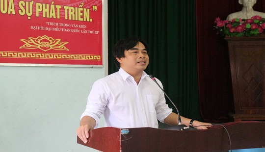 Dân phẫn nộ vì Đà Nẵng không di dời bãi rác Khánh Sơn