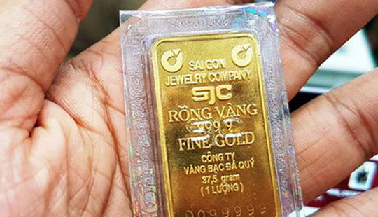 Giá vàng tăng sát ngưỡng 37 triệu đồng/lượng