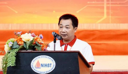 Chứng kiến mẹ mất vì thiếu máu truyền, người đàn ông quyết hiến máu 100 lần
