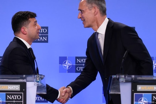 Tân Tổng thống Ukraine kiên định mục tiêu gia nhập EU, NATO