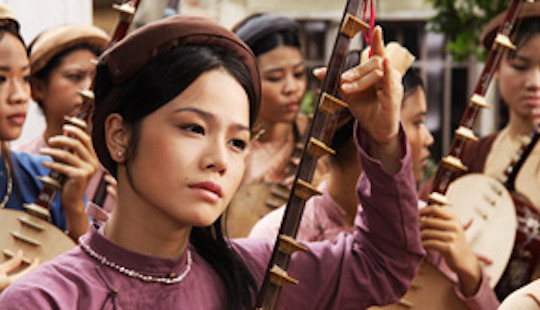 Phim ngoại đang lấn át phim Việt