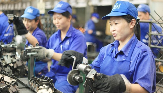 Điều chỉnh tăng tuổi nghỉ hưu trước khi quá chậm
