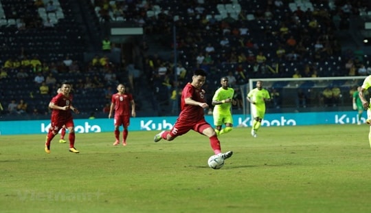 King's Cup 2019: Dừng bước sau loạt sút luân lưu, Việt Nam đứng vị trí thứ 2