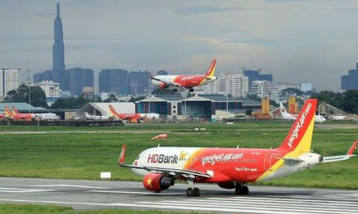 Khách hàng có thể mua trả góp vé máy bay Vietjet cùng HD SAISON