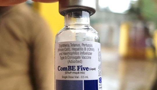 Bé 3 tháng tuổi tử vong sau khi tiêm vắc xin ComBe five
