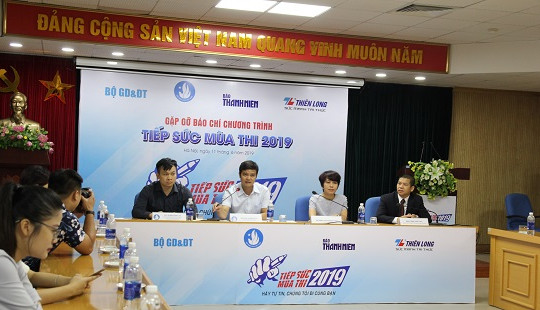 Tiếp sức mùa thi 2019: Tiếp thêm sức mạnh cho thí sinh tại các tỉnh vùng sâu, vùng xa viết tiếp ước mơ
