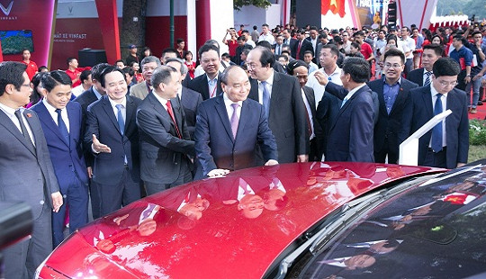 Khánh thành nhà máy ô tô đầu tiên thương hiệu Việt Nam - Vinfast