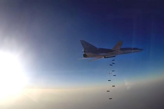 Chuyển động thế giới 14/6: Máy bay Nga dội bom xuống Idlib 4 đợt theo yêu cầu của Ankara