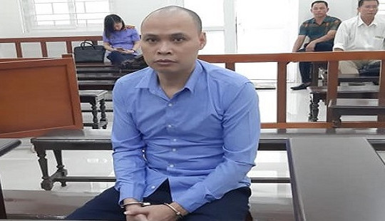 Lĩnh hơn 5 năm tù vì buôn bán rắn hổ mang chúa