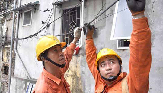 Tăng cường sử dụng điện tiết kiệm và hiệu quả trong mùa nắng nóng