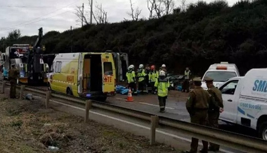 Kinh hoàng lật xe bus ở Bắc Chile, 40 người thương vong