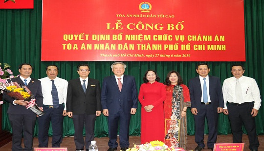 Công bố và trao quyết định bổ nhiệm Chánh án TAND TP Hồ Chí Minh