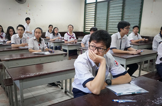 Sở GD&ĐT TP.HCM xin lỗi vì sự cố thiếu mã đề khiến thí sinh làm bài chậm