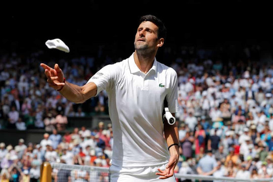 Djokovic thắng trận đầu ở Wimbledon 2019