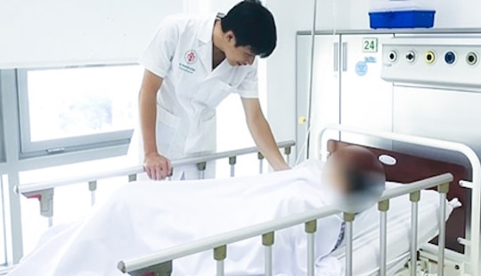 Đột quỵ não vì bỏ uống thuốc, tập luyện theo “giáo phái lạ” để chữa bệnh