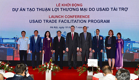 Khởi động Dự án Tạo thuận lợi Thương mại do USAID tài trợ
