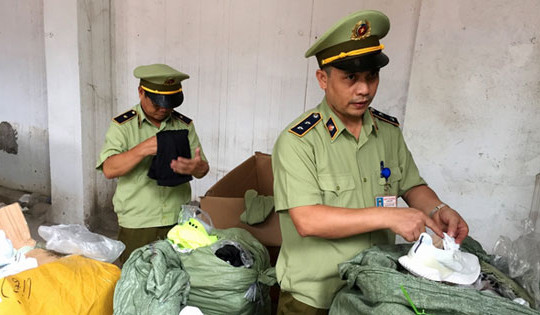Thu giữ nhiều hàng hóa nhập lậu gắn mác “Madein Vietnam”