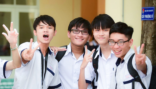Hà Nội: 97,6% thí sinh đỗ tốt nghiệp, gần 10.000 bài thi đạt 9 điểm trở lên