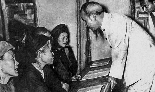 Tiếp tục bổ sung, hoàn thiện hệ thống chính sách, pháp luật để phát huy dân chủ, chăm lo đời sống nhân dân
